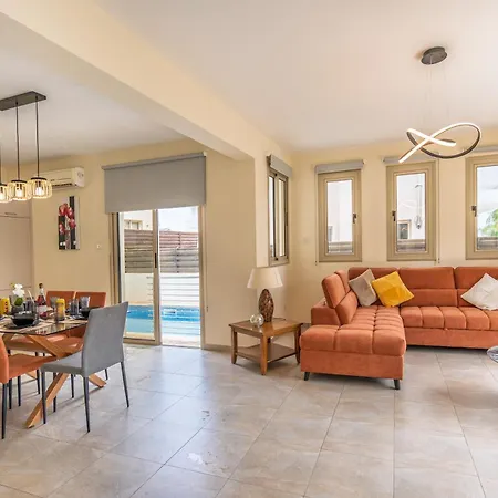 וילה Mambo Private With Pool By The פאראלימני