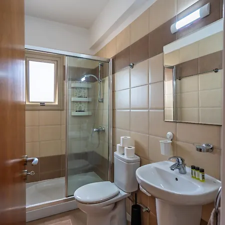 Mambo Private With Pool By The