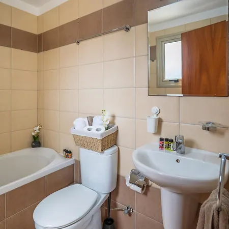 Mambo Private With Pool By The וילה פאראלימני